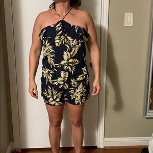 Romper with pockets